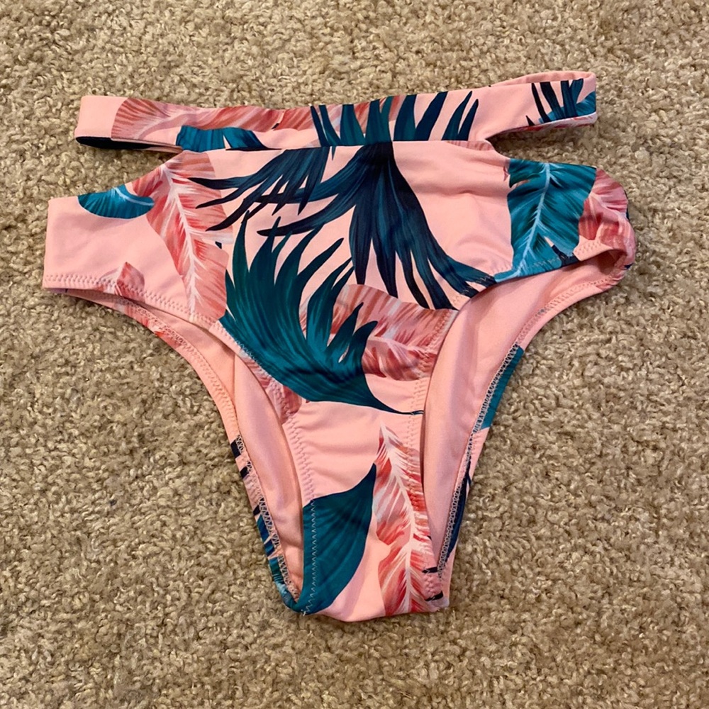 Bikini bottoms